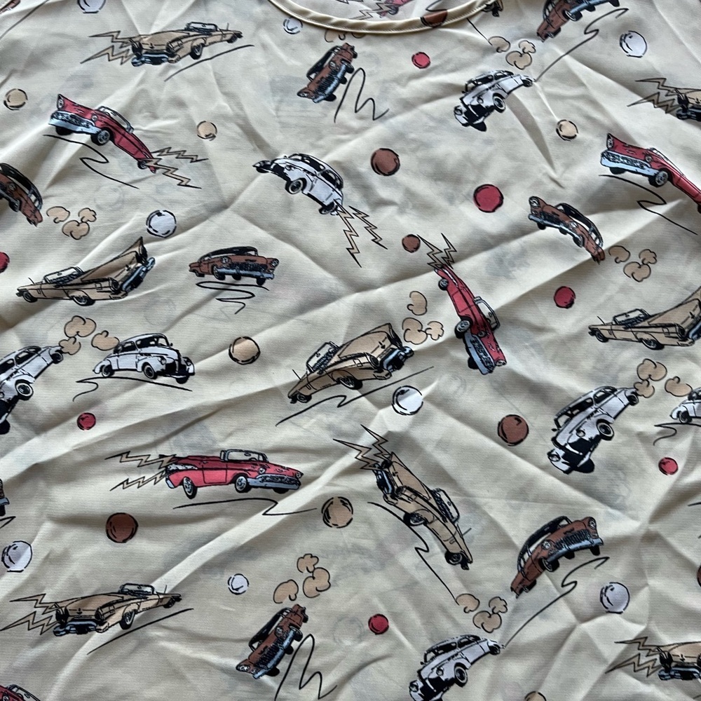 American Rag Cream Sleeveless Top with Vintage Cars - Picture 6 of 6